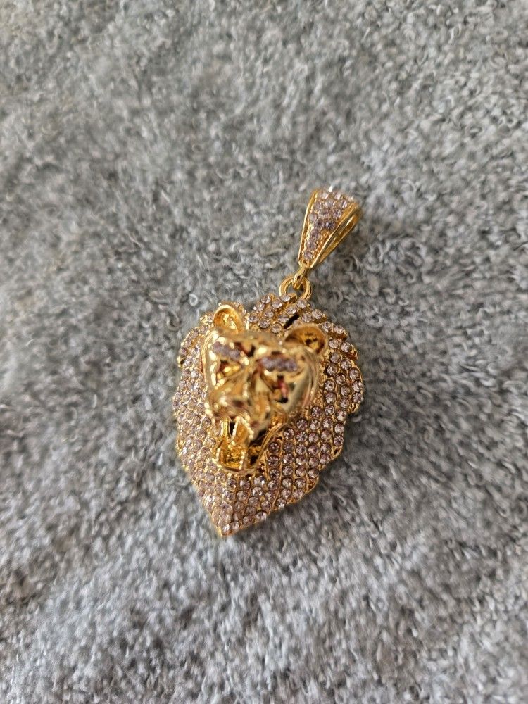 Lion Pendant 14ct Gold With Diamonds