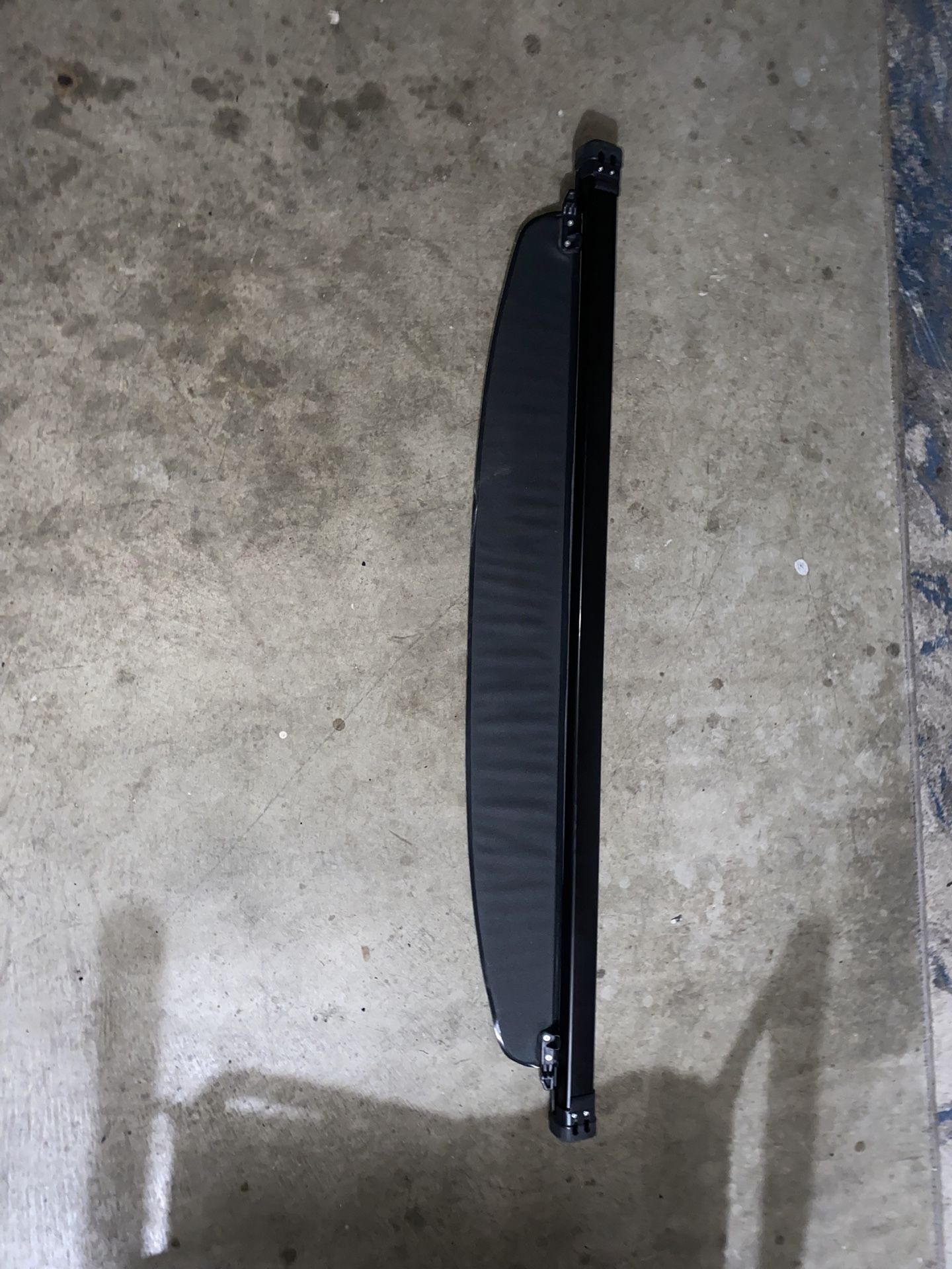 Cargo cover for SUVs