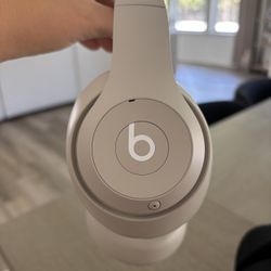 Beats Studio Pro Wireless Headphones - Sandstone