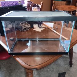 Pet Tank With Lid
