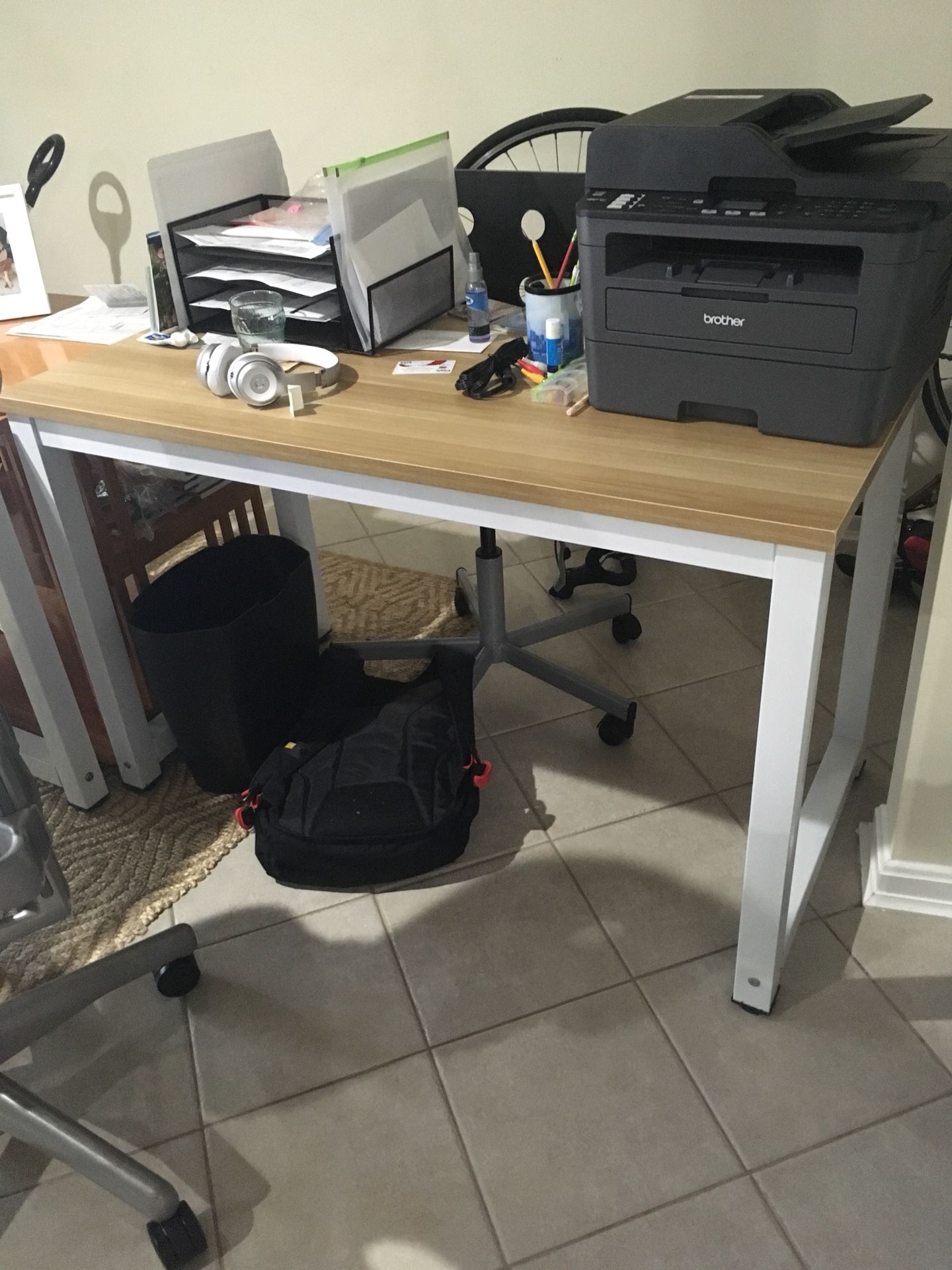 Work Desk / table