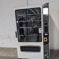Combo Vending Machine With Credit Card Reader 