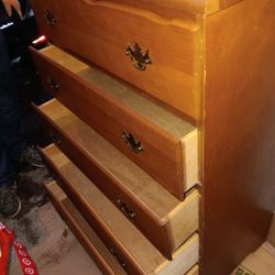 5 Drawer Dresser, Wood