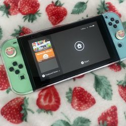 Nintendo Switch - Animal Crossing: New Horizons Edition
