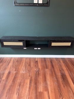 Floating tv console black and rattan