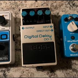 GUITAR PEDALS 