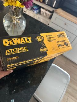 Dewalt drill.  Batt and charger