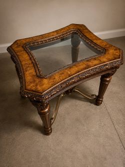 Walnut Centerpiece and side table