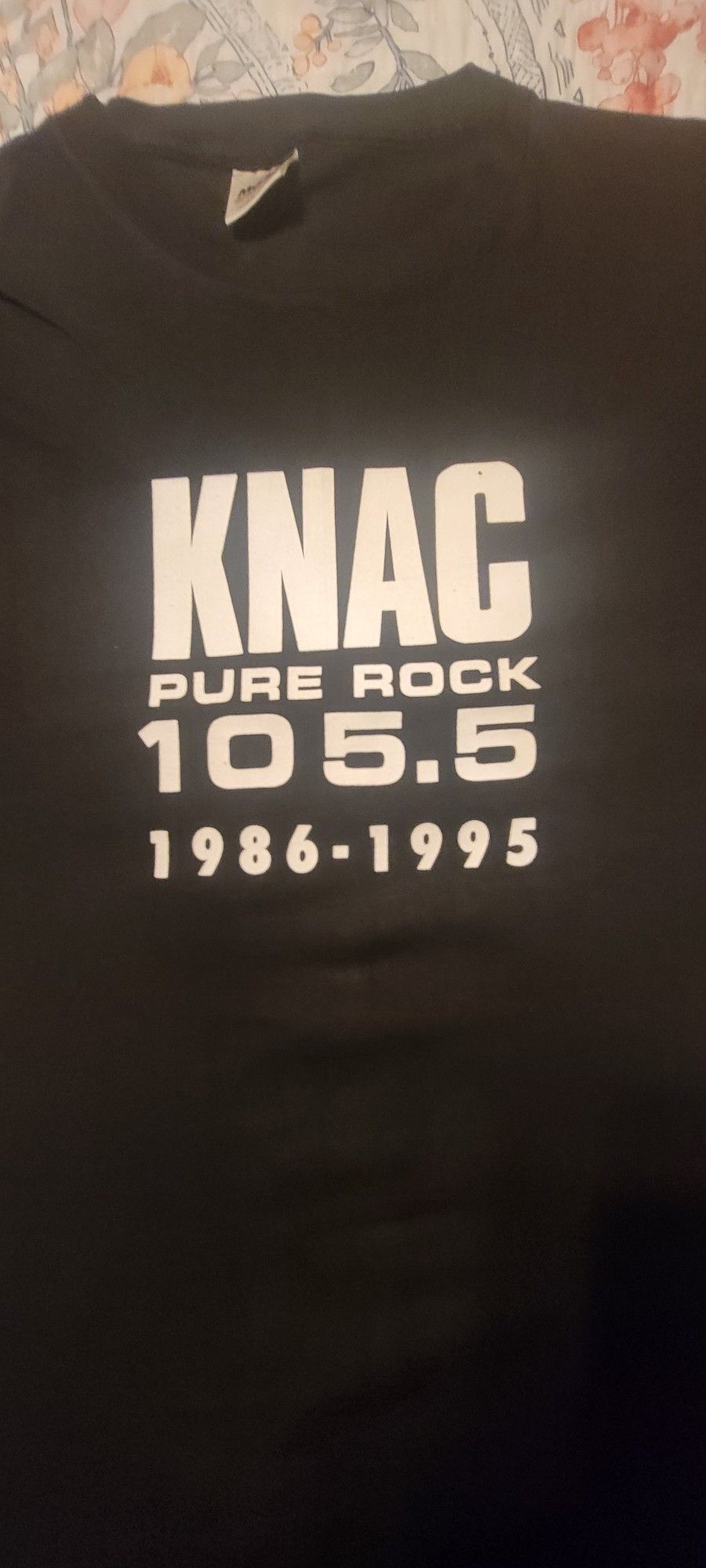 105.5 KNAC T-shirt Vintage XL