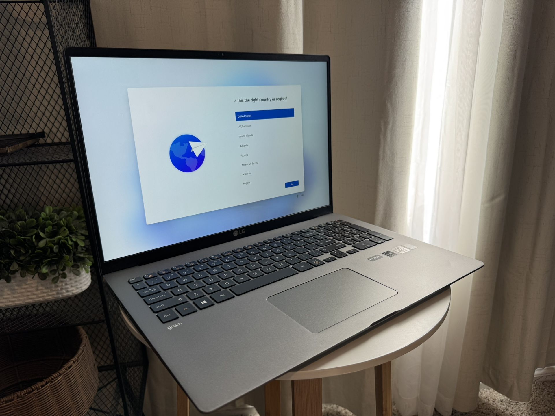 LG Gram 17” Laptop | Intel i7 | 16GB RAM | 1TB SSD | Ultra Lightweight | Great for School or Work