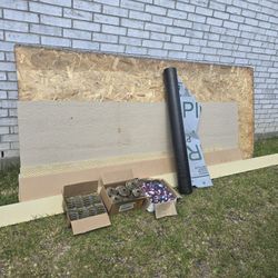 $200 por todo los materias de las fotos, me sobraron del porche que hice en la casa.