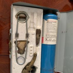 Soldering kit in a matal box