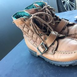 Sz 5 Boys Shoes