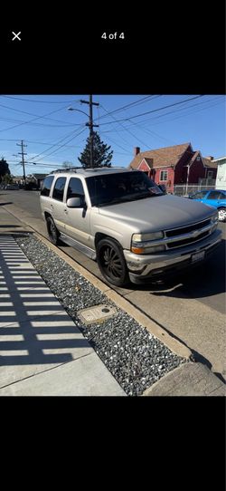 Chevy Tahoe  truck