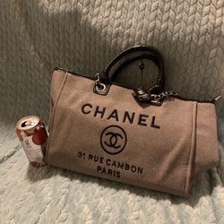 Chanel Tote Bag