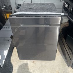 Samsung Dishwasher Model Dw80j7550ug Works As It Should 