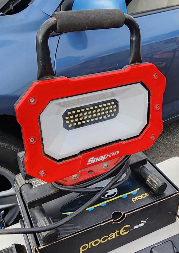 Snap On 2000 Lumens Work Light!