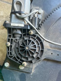 360° electric chair movement for handicap vehicle