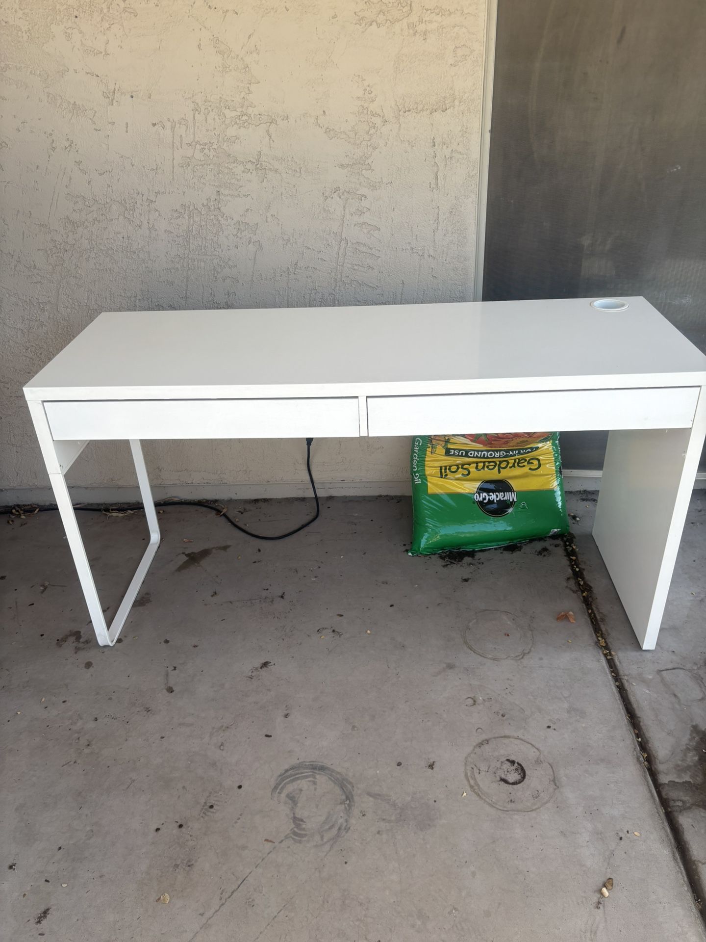 Ikea white computer desk