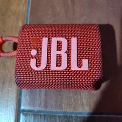 jBL Go 3 Portable Waterproof Bluetooth Speaker .Red 