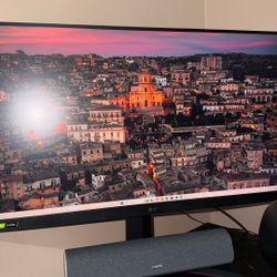 LG UltraGear 32” 165Hz 1440p IPS Gaming Monitor (G-SYNC Compatible) Negotiable