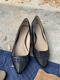 Bcbg flats size 9