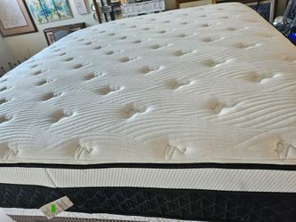 Hybrid King Size Mattress And Box Spring 🌙