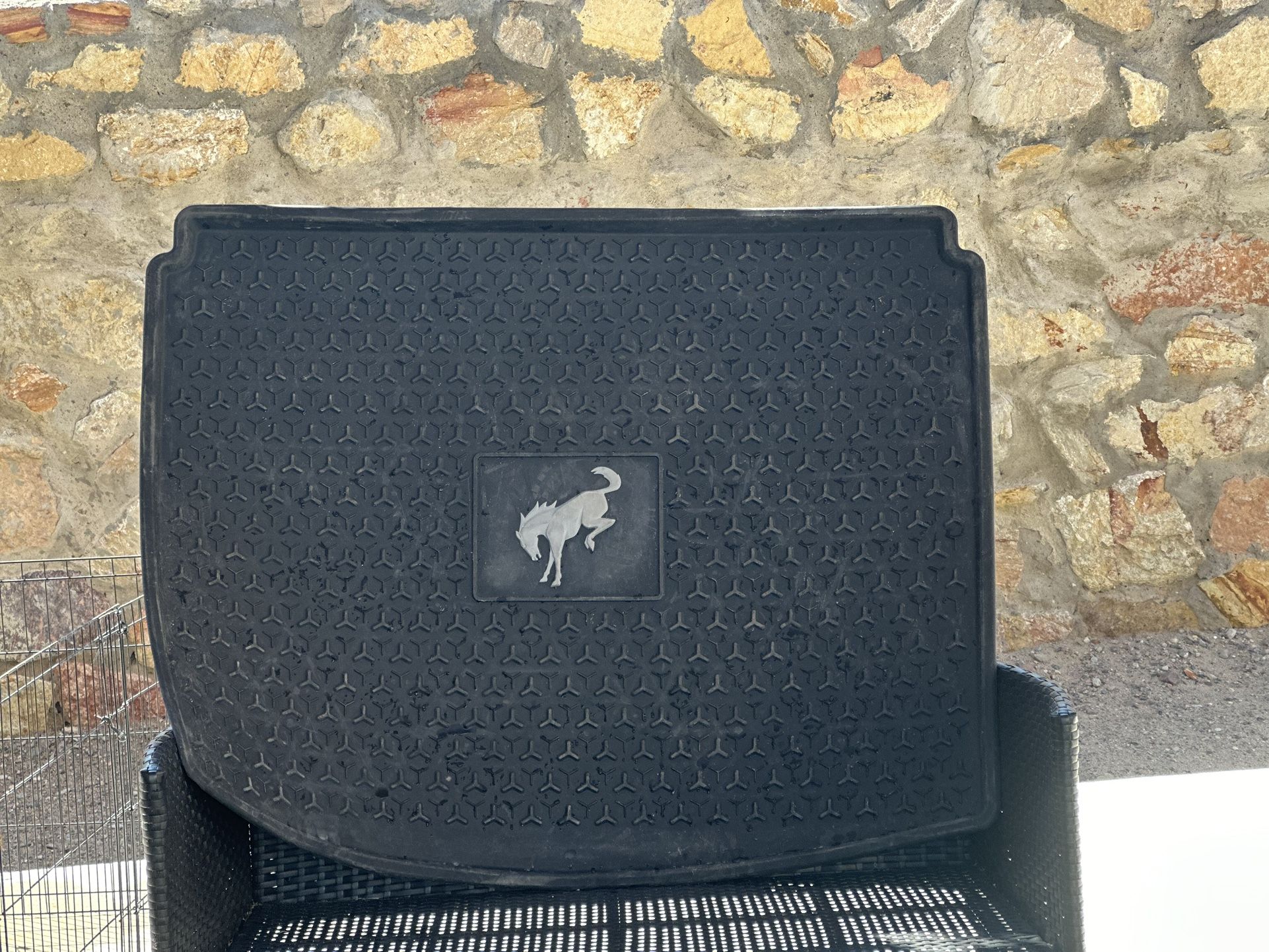 BRONCO CARGO AREA LINER W/ BRONCO LOGO