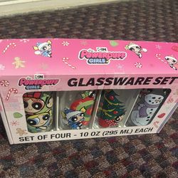 4 POWERPUFF GIRLS/CHRISTMAS GLASSES/ 10 OZ  🔥🔥🩷💪 NEW IN BOX!!!