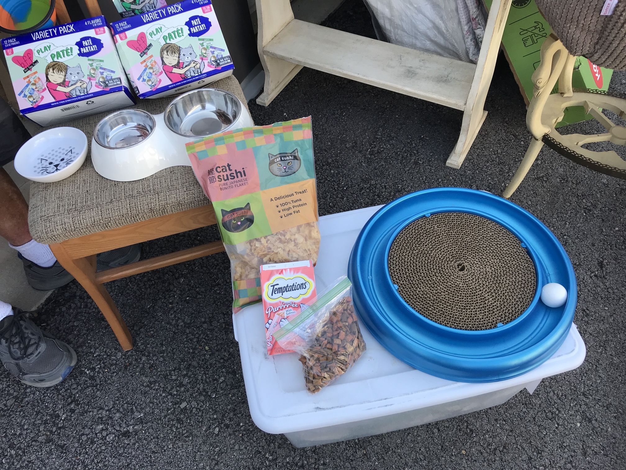 Multiple cat items