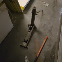 Forklift Jack 