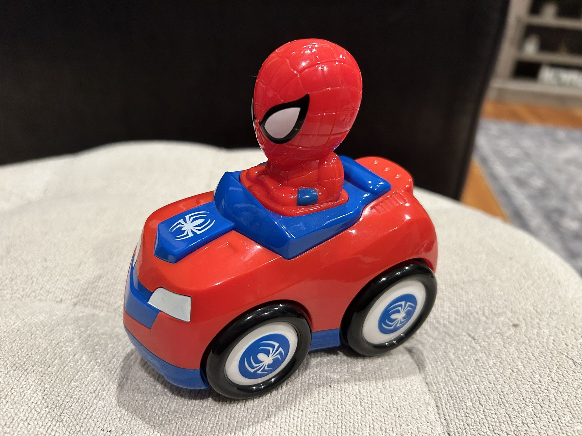 Spider-Man Pull Toy Car