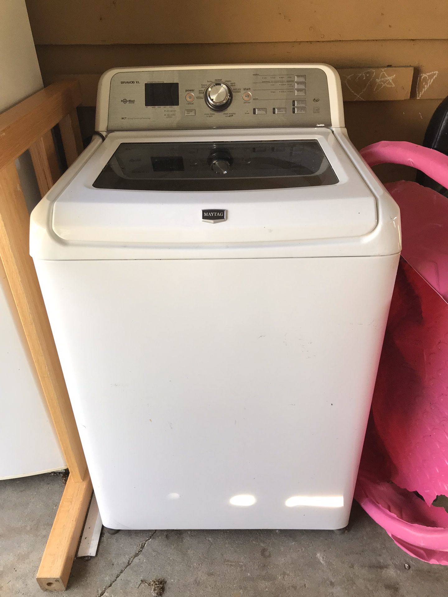 Maytag Bravos XL washing machine excellent condition