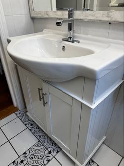 Brand new white vanity