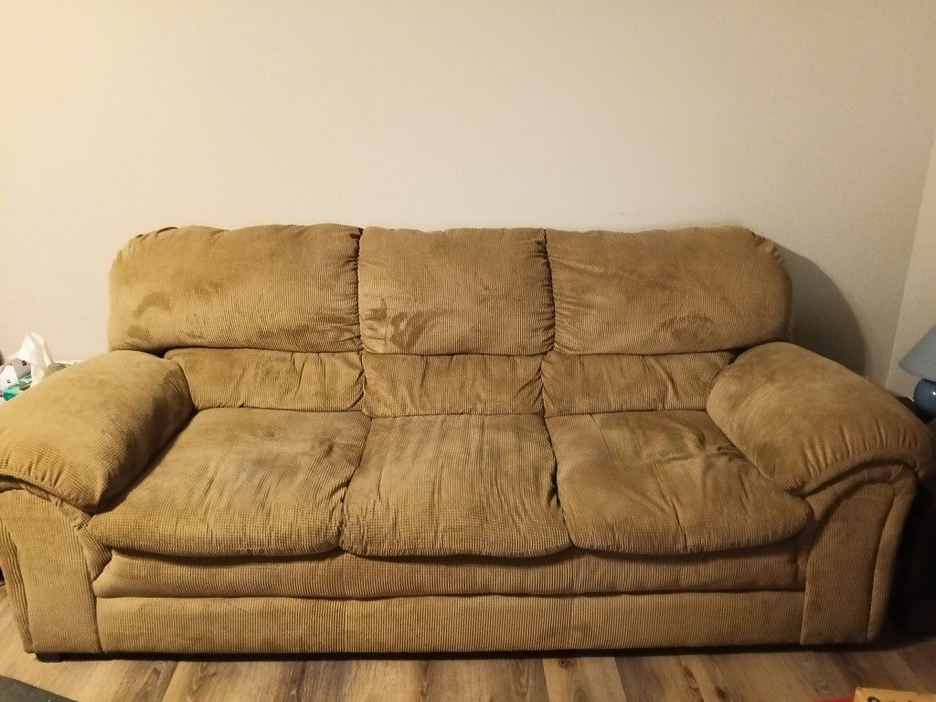 Free Couch 