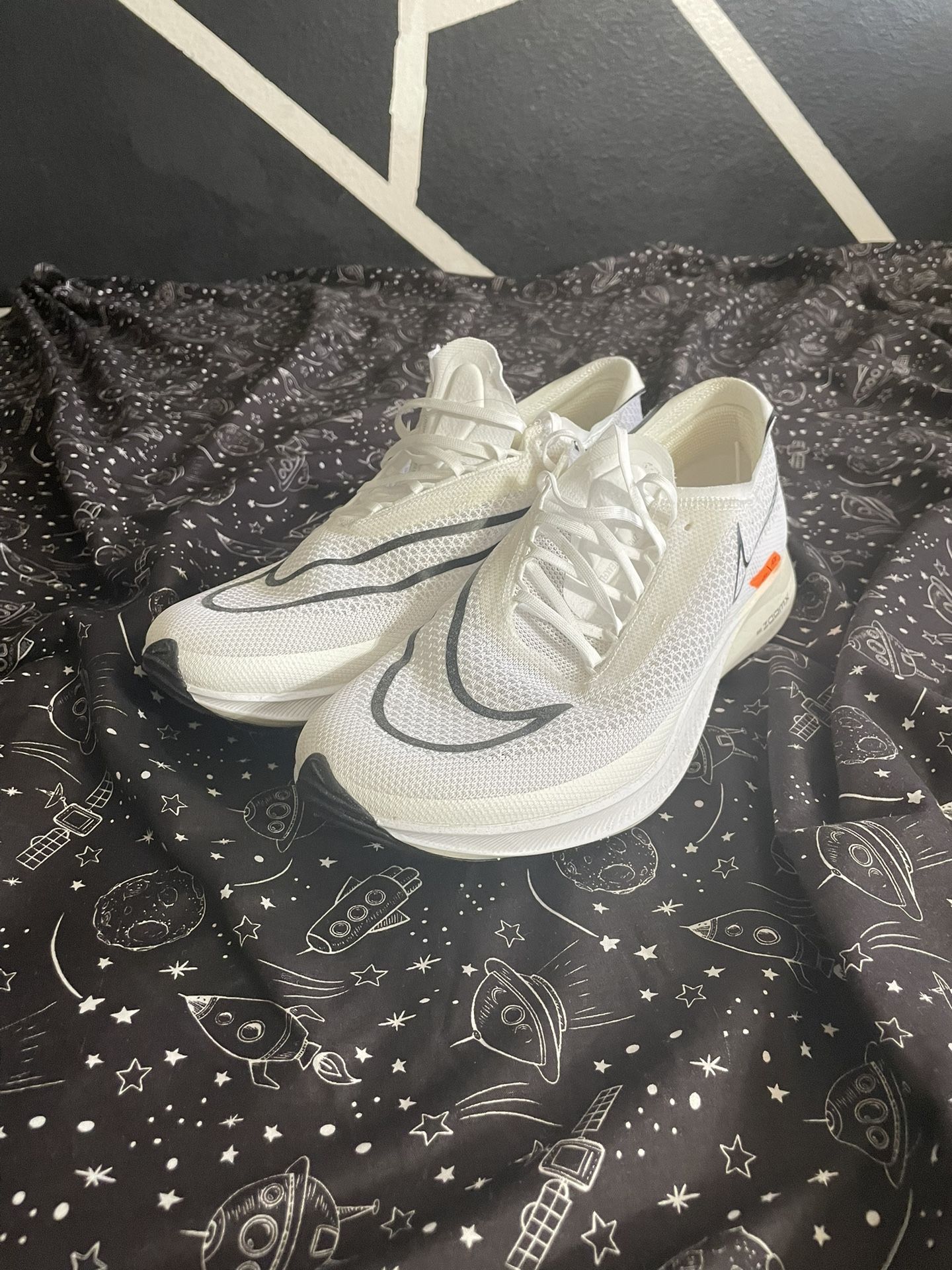Nike ZoomX Streakfly White Black Photon Dust
