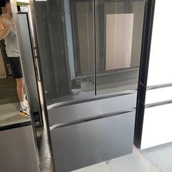 Charcoal Glass Top, Matte Black Steel Finish 4-Door French Door Refrigerator With Family Hub 