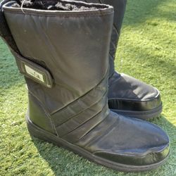Men’s Size 11 Snow boots 🥾 