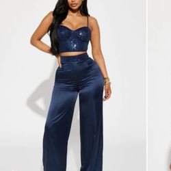 2 Piece Out Fit New Never Worn