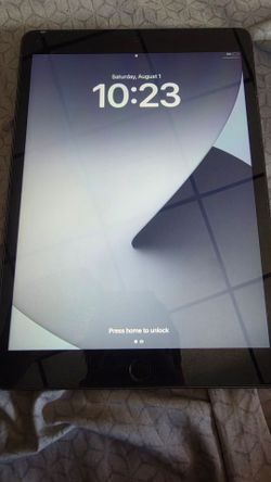 Apple iPad 7th gen 128Gb (comes with pencil and case) READ DESCRIPTION