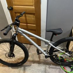 GT La Bomba Dirt Jumper - Medium