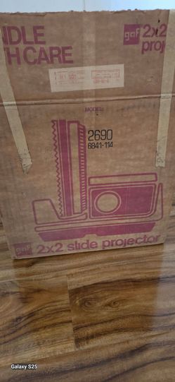 Gaf 2x 2 slide projector