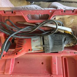 Milwaukee Orbital Super Sawzall