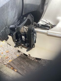 Mercury outboard 200hp