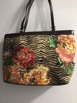 Liz Claiborne Pocketbook