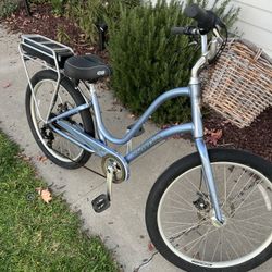 Electra Townie GO 7 Speed Beach Cruiser E-bike 