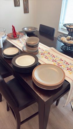 Plate and bowl set