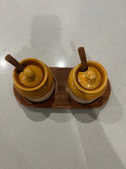 Condiments jar set with Tray