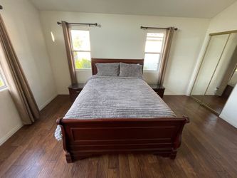Complete Queen Bedroom Set – Bed Frame, Mattress, Dresser & 2 Nightstands