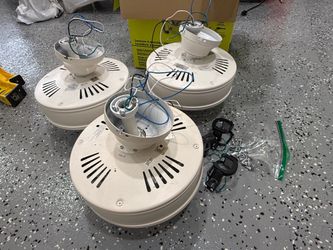 3 Harbor Breeze Ceiling Fans - Matte White